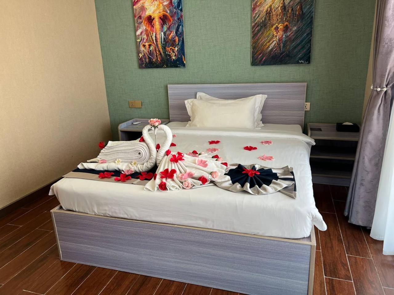 City Comfort Hotel Phnom Penh Airport Exteriör bild