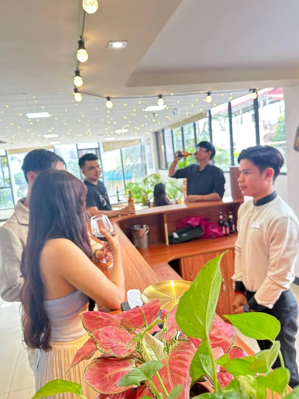 City Comfort Hotel Phnom Penh Airport Exteriör bild