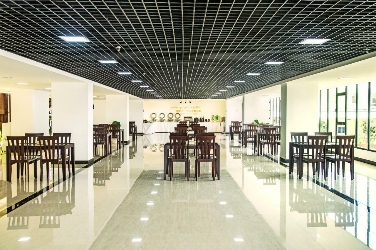 City Comfort Hotel Phnom Penh Airport Exteriör bild