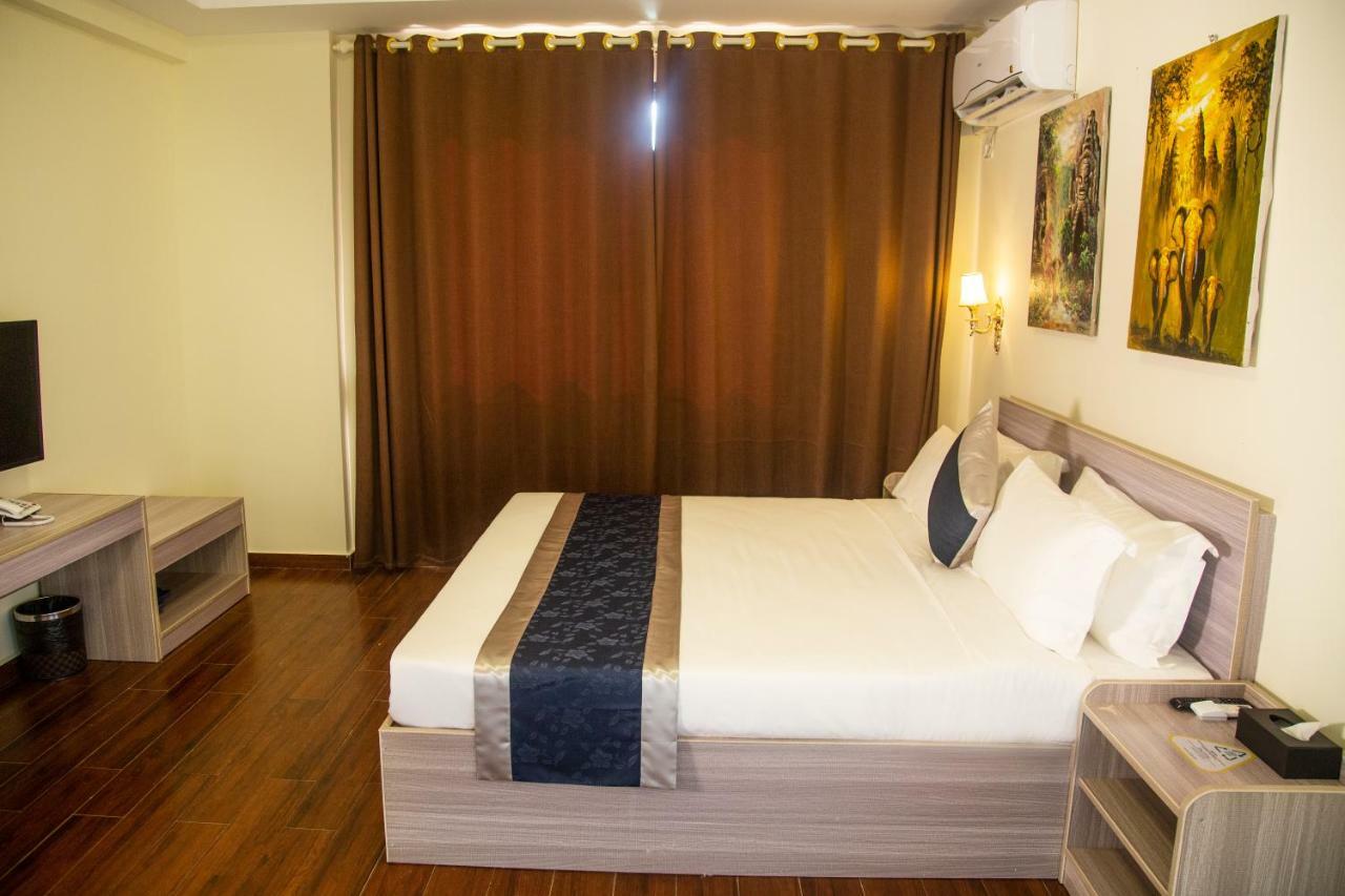 City Comfort Hotel Phnom Penh Airport Exteriör bild