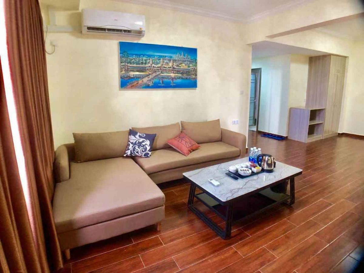 City Comfort Hotel Phnom Penh Airport Exteriör bild